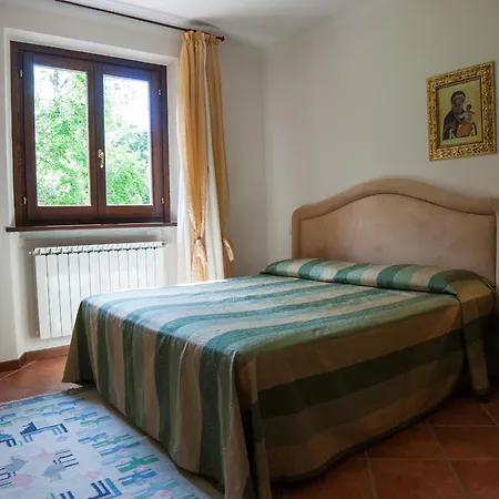Caterina - Tuscany Villa Pratovecchio